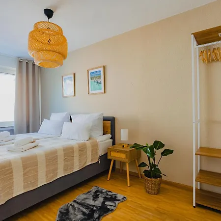 Apartament Atlas Dinslaken, 3 Zimmer, Zentrum, Naehe Bahnhof, Balkon *