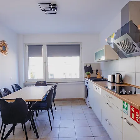 Atlas Dinslaken, 3 Zimmer, Zentrum, Naehe Bahnhof, Balkon Apartman Dinslaken