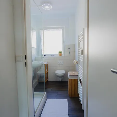 Atlas Dinslaken, 3 Zimmer, Zentrum, Naehe Bahnhof, Balkon Apartament *