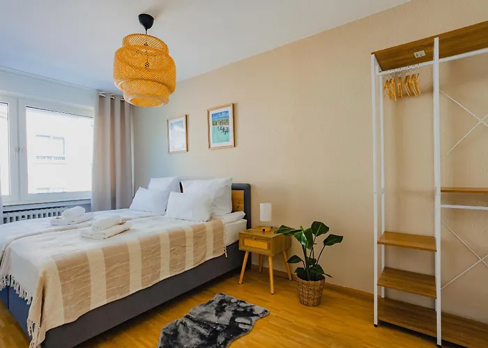 Apartament Atlas Dinslaken, 3 Zimmer, Zentrum, Naehe Bahnhof, Balkon *